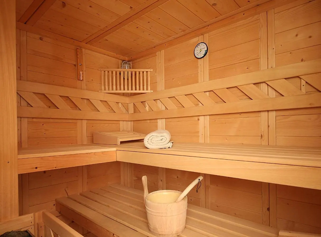Le Selve Lake View Villas トスコラーノ・マデルノ