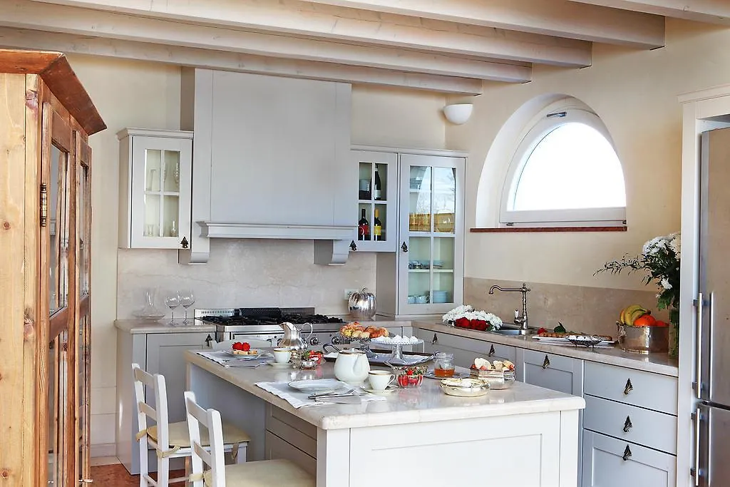 Le Selve Lake View Villas トスコラーノ・マデルノ