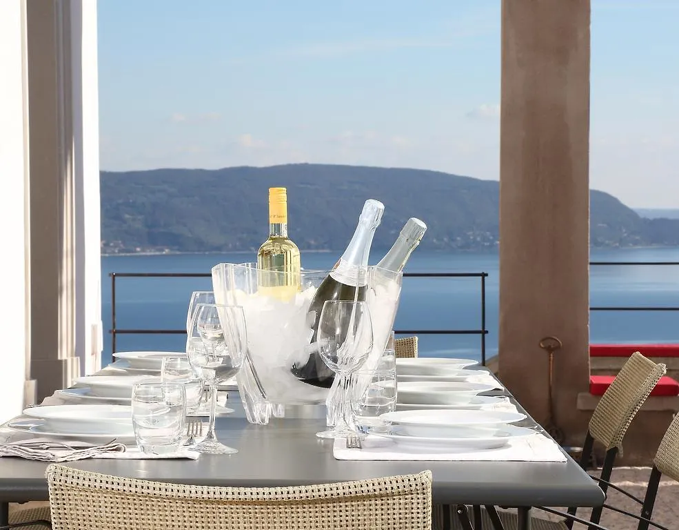 Le Selve Lake View Villas トスコラーノ・マデルノ