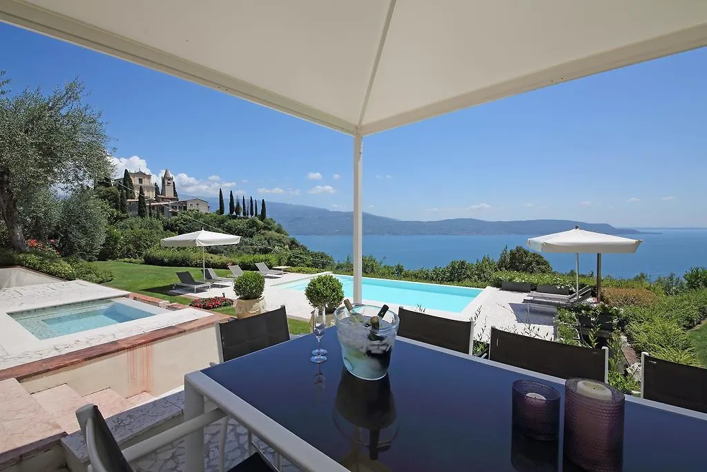 Le Selve Lake View Villas トスコラーノ・マデルノ