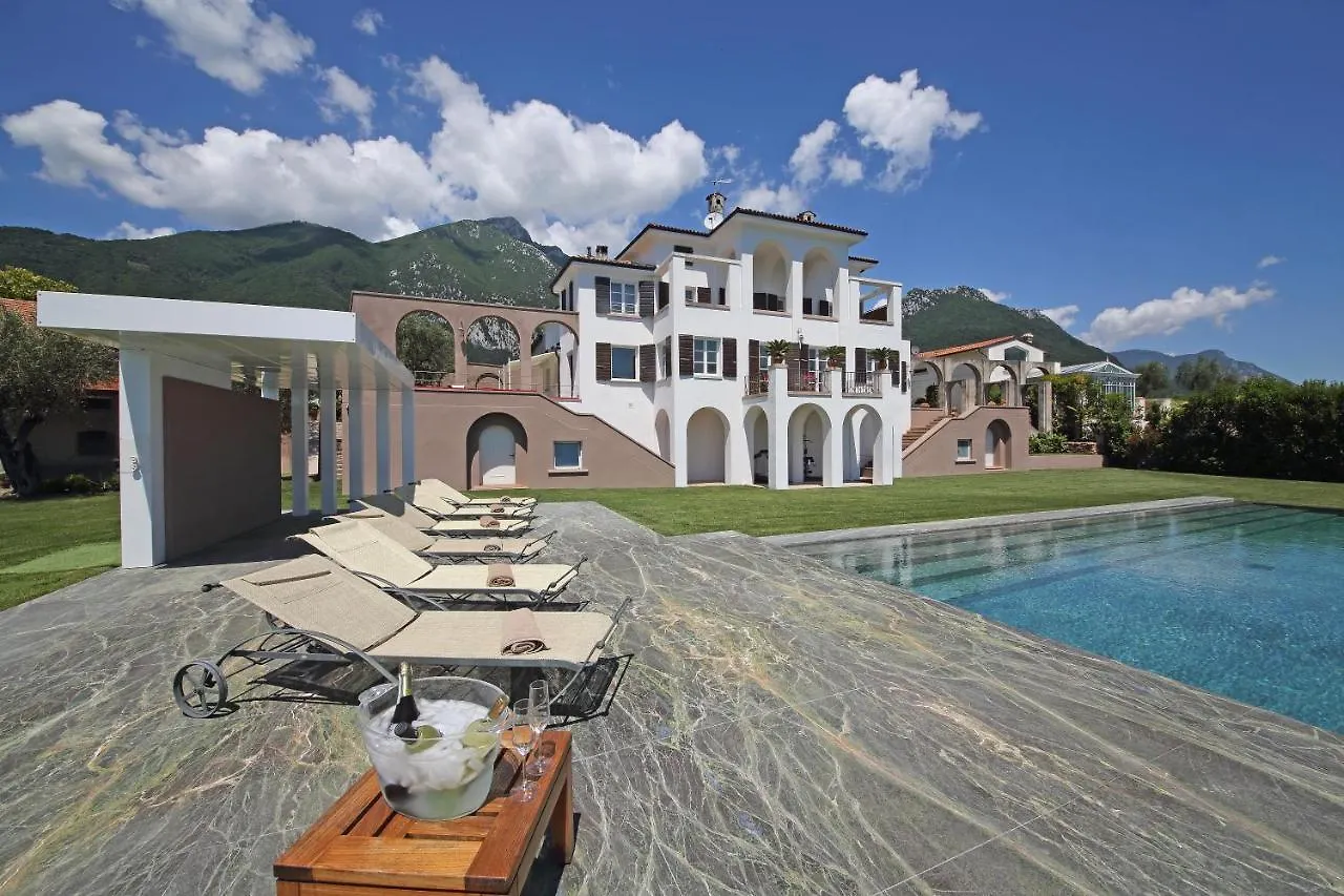 Le Selve Lake View Villas トスコラーノ・マデルノ